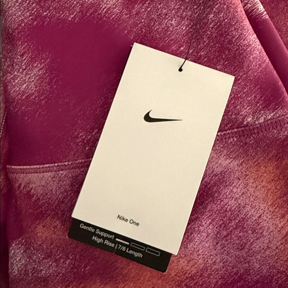 NWT Nike One Dri Fit Women’s Leggings High Rise Gentle Support 7/8 Length-Pink - Picture 10 of 10